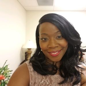 Meet your Posher, Aquilla